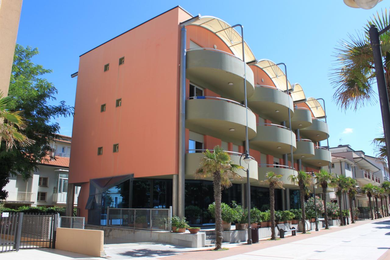Residence Myricae Bellaria-Igea Marina Buitenkant foto