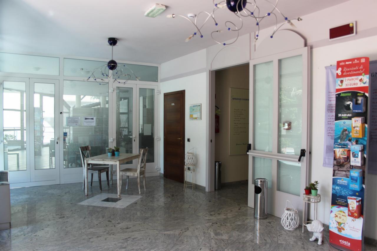 Residence Myricae Bellaria-Igea Marina Buitenkant foto